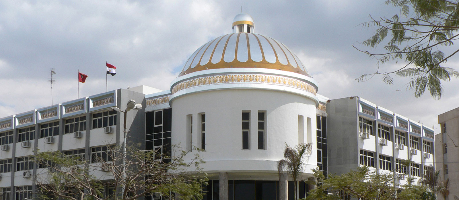 فعاليات تحية العلم واستقبال الطلاب الجدد والقدامى للعام الدراسي 2025 / 2026