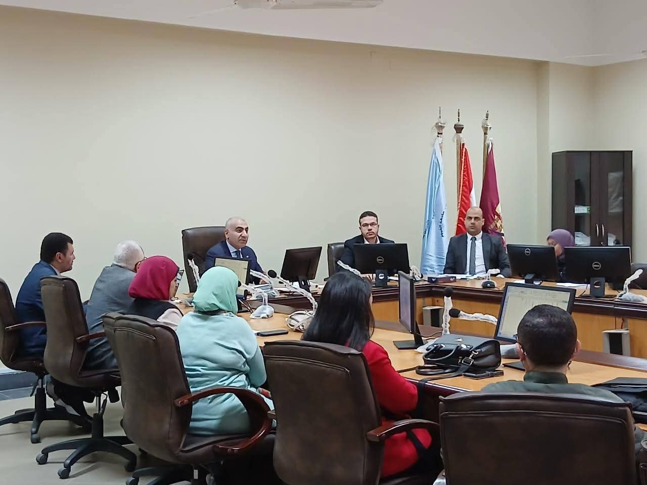 عقد مجلس الكليه في جلسته رقم ٨٢ بتاريخ ١٠/٣/٢٠٢٦ 