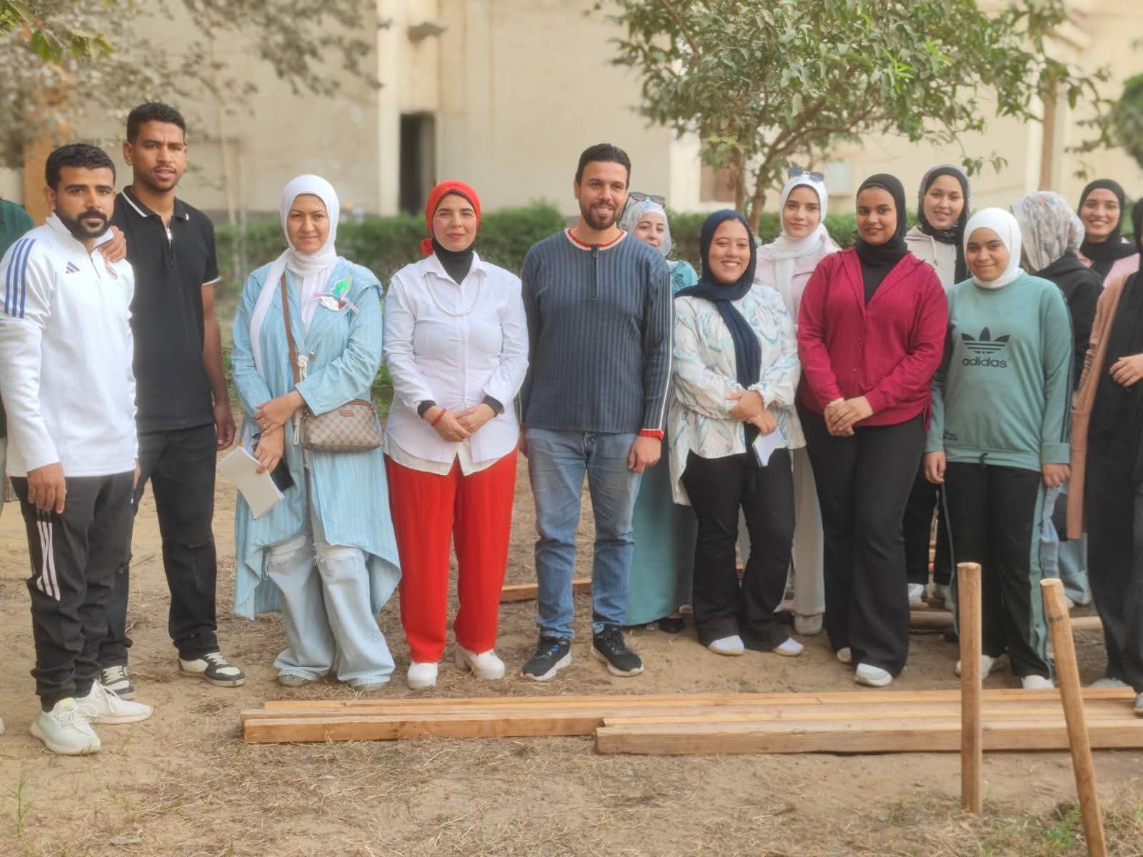 فعاليات مهرجان أسرة طلاب من أجل مصر بكلية السياحة والفنادق