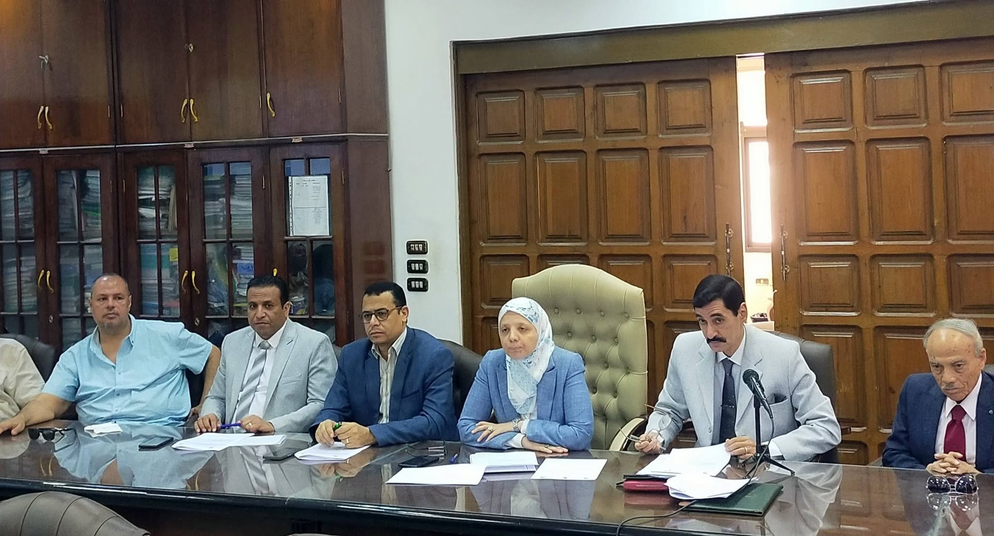 عقد إجتماع مجلس الكلية جلسة رقم (٥١٦)