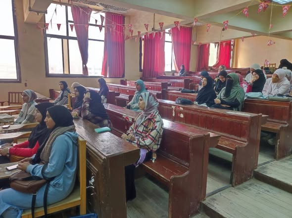 ندوة بعنوان *** منصات التعلم الرقمية ***