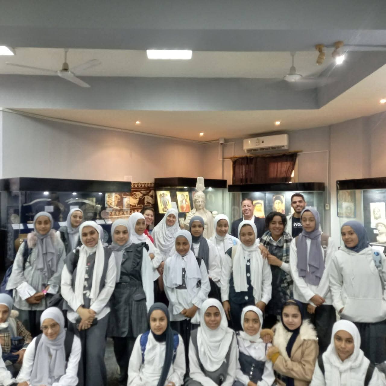 ✨ جانب من الزيارات اليومية لمتحف الكلية التعليمي