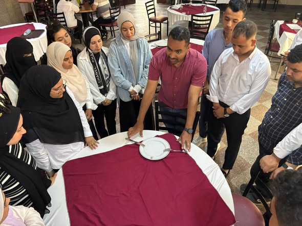 تدريب عملي لمقرر إدارة المطاعم لطلاب المستوى الثاني ببرنامج إدارة الأعمال في الضيافة