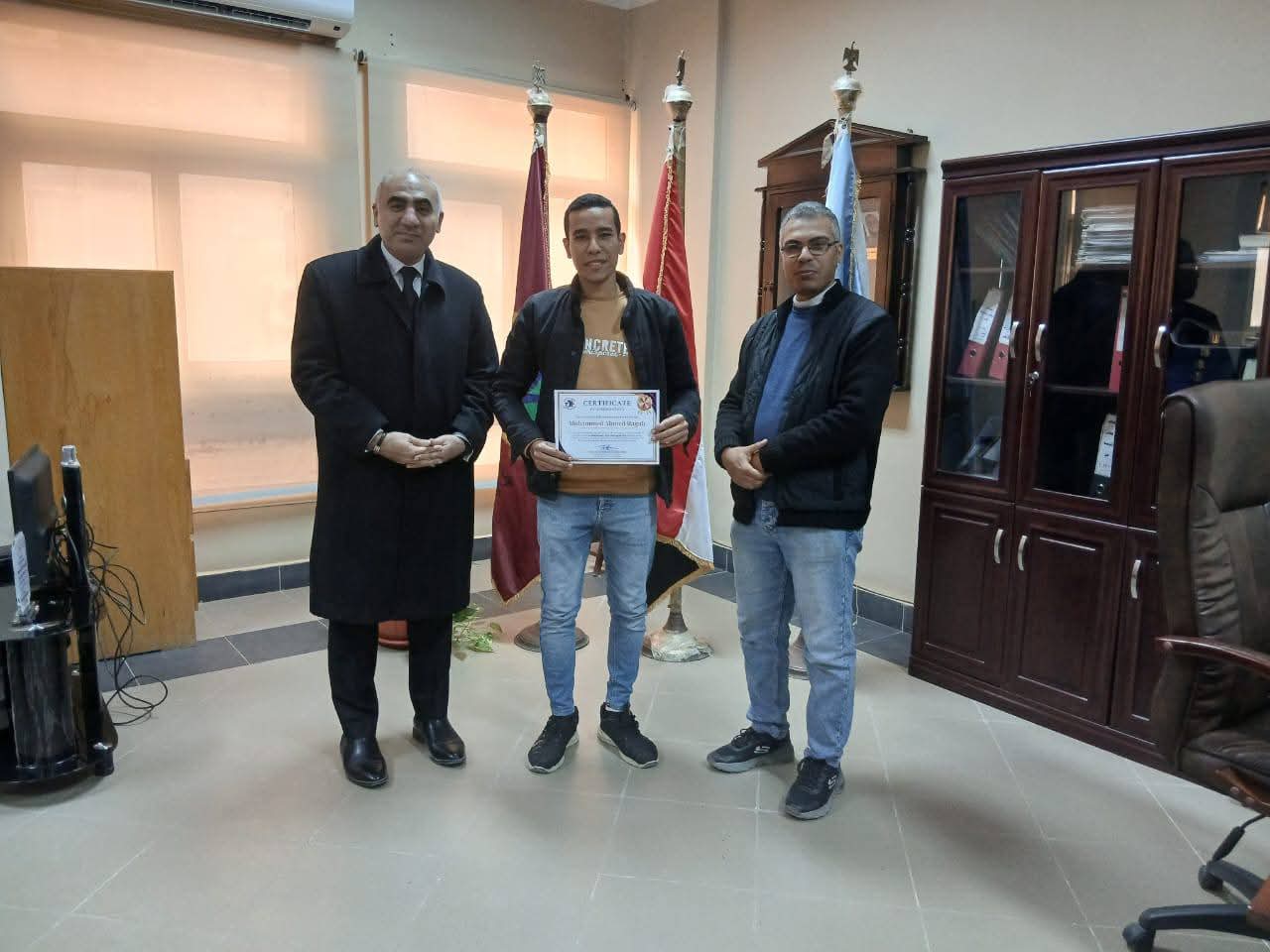  تكريم الطلبة المتميزين في نشاط علم الأدوية ٣