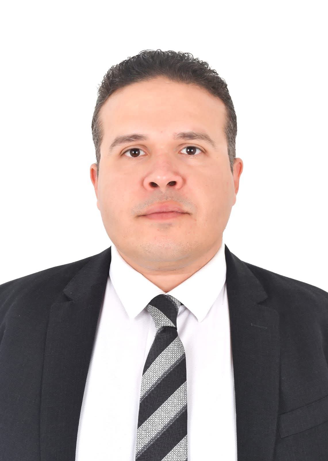 تهنئة للأستاذ الدكتور / أحمد عادل
