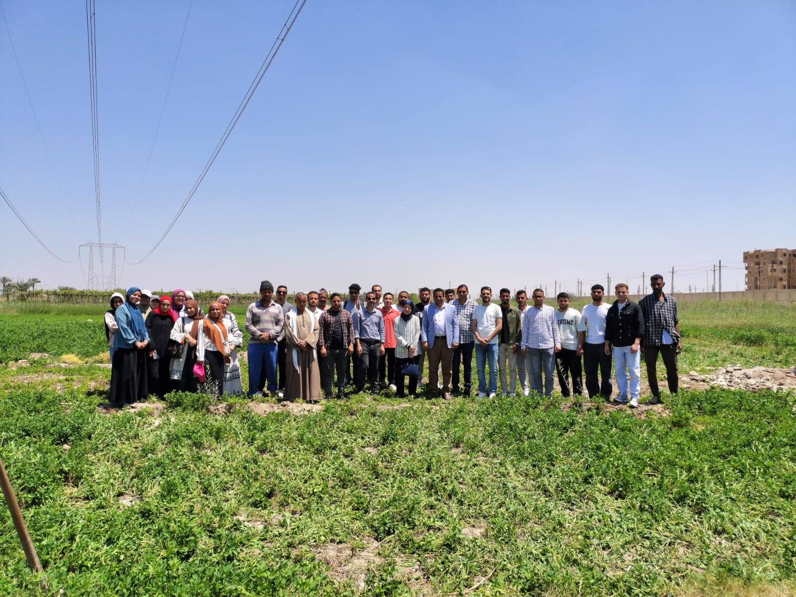 جولة تفقدية بمزرعة الإنتاج النباتي بدمو