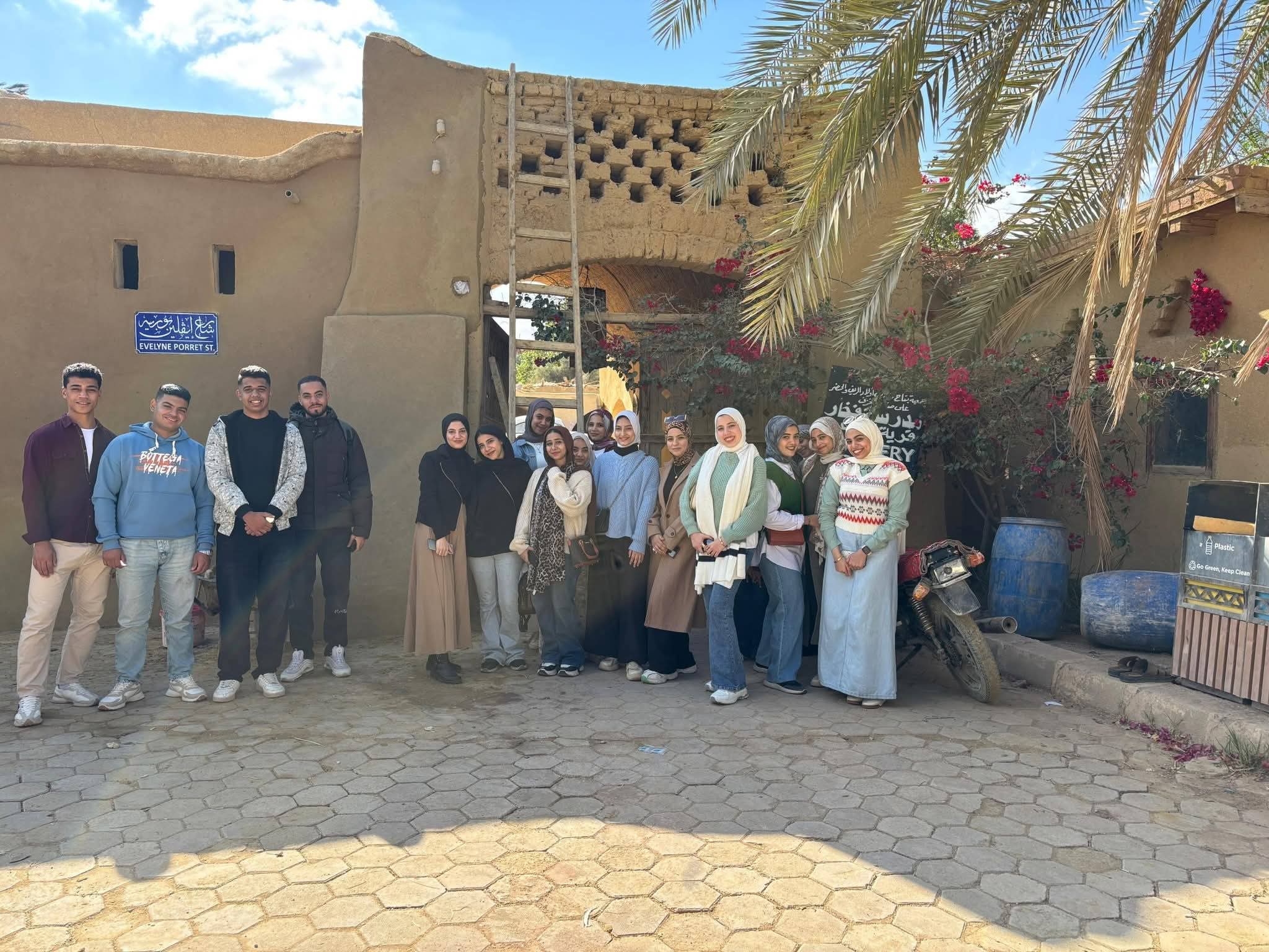 التدريبات الميدانية لقسم ترميم الاثار.  -المستوى الدراسي الثالث 