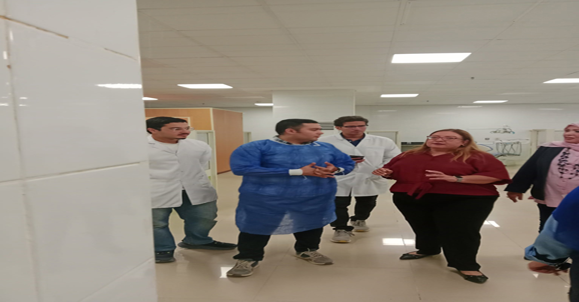 جولة تفقدية بمناسبة بدء العام الدراسي الجديد ٢٠٢٦–٢٠٢٧ بكلية طب الأسنان – جامعة الفيوم