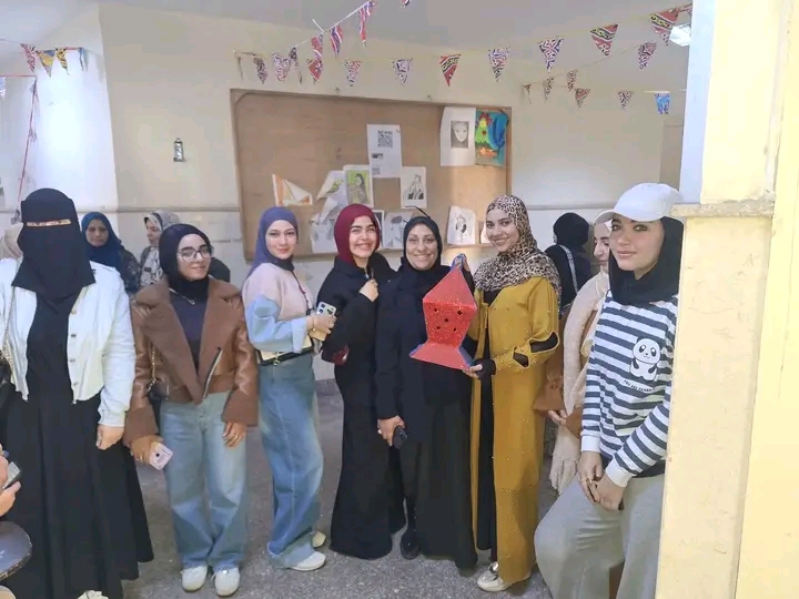 رمضان كريم  فرحة الطلاب والعاملين بالكلية بقدوم الشهر المبارك وفعاليات زينة رمضان ....