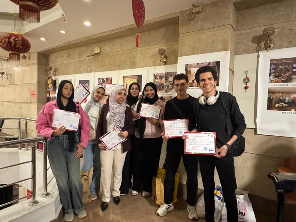 طلاب "صيني آداب الفيوم" يحصدون الجائزة التشجيعية في مسابقة "الإسكيتش" بمعهد كونفوشيوس جامعة القاهرة