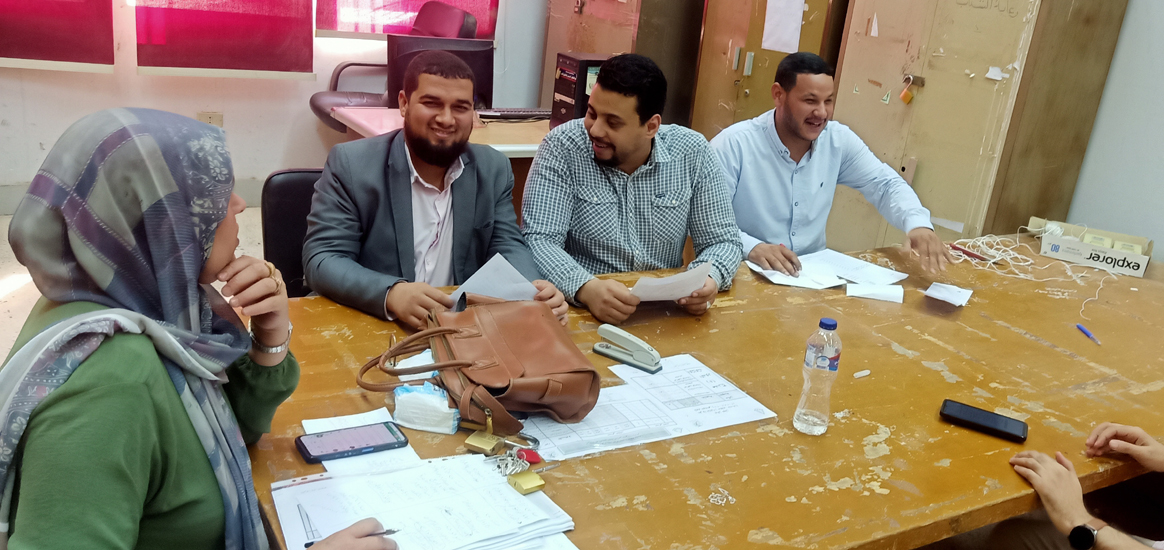   متابعة لجنة تنسيق الزيارة وفحص ملاحظات ملف الكنترولات