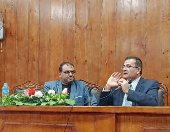كلية دار العلوم تنظم ندوة بعنوان: النقد وأثره في نهضة الأدب