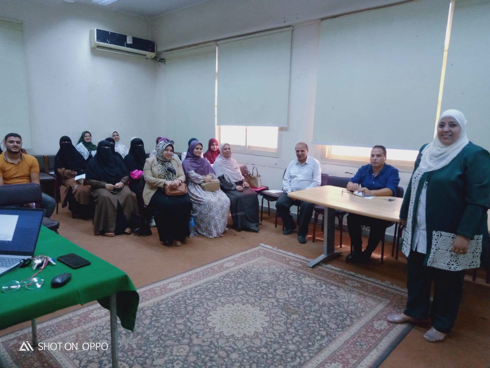 دورة تدريبية عن إدارة ضغوط العمل