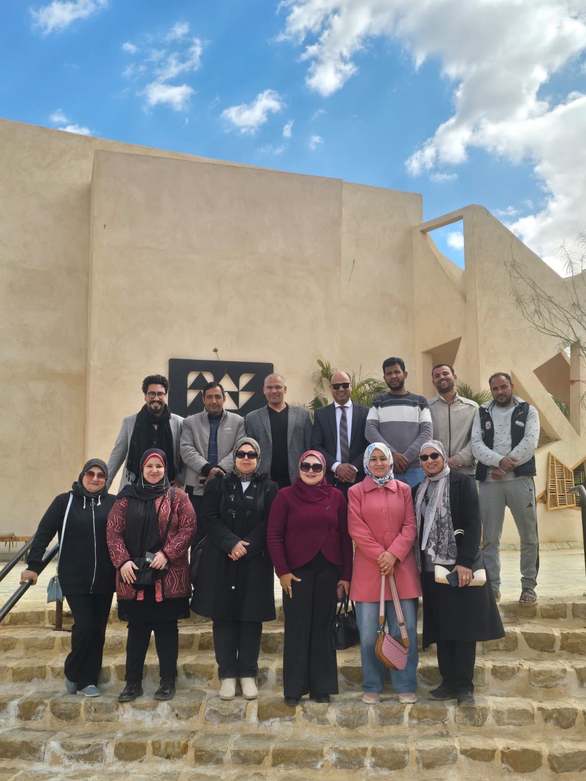 ورشة عمل ميدانية بقرية تونس يقدمها أ.د/ عمر قوره حول مفاهيم السياحة والضيافة