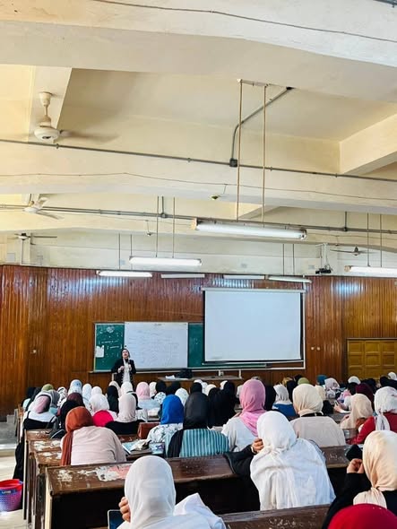 دوة لطلبة الكلية عن التنمر وأسبابه وكيفية مواجهته 