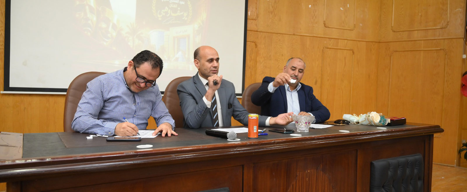 إجراء قرعة مهرجان المسرح السادس عشر للعروض القصيرة