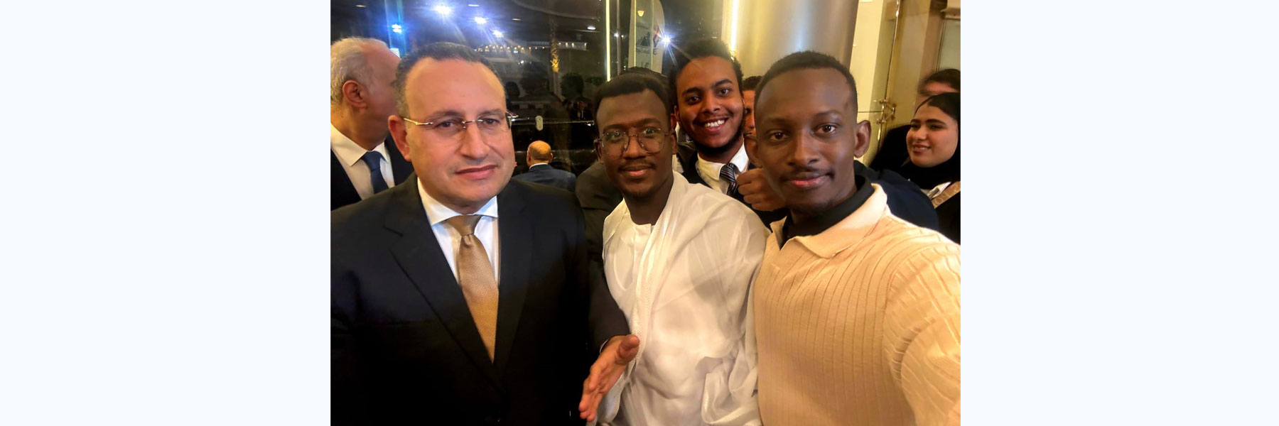 وفد جامعة الفيوم يشارك في الإفطار السنوي للطلاب الوافدين 