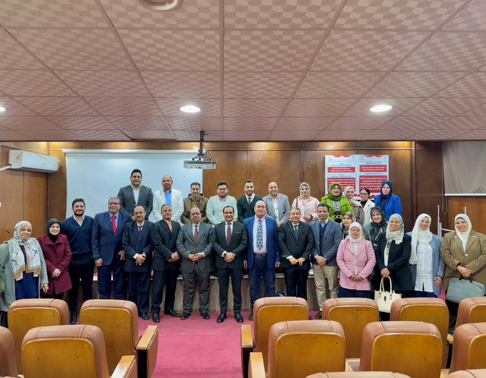 لقاء عميد الكلية بقسم مجالات الخدمة الاجتماعية
