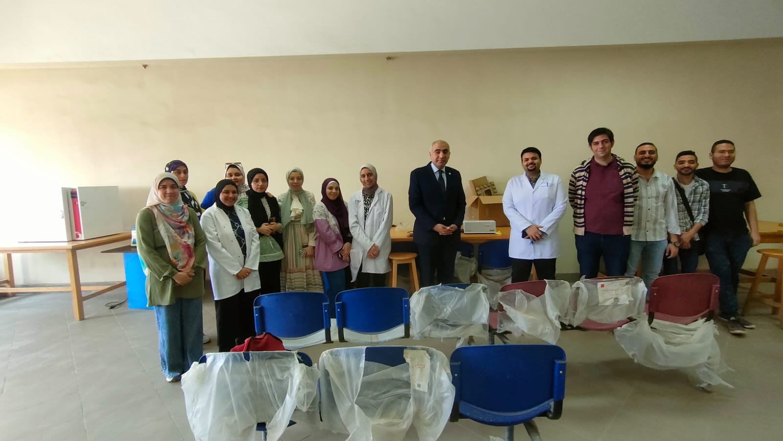 ورشة عمل للتدريب على  تشغيل جهاز ELISA