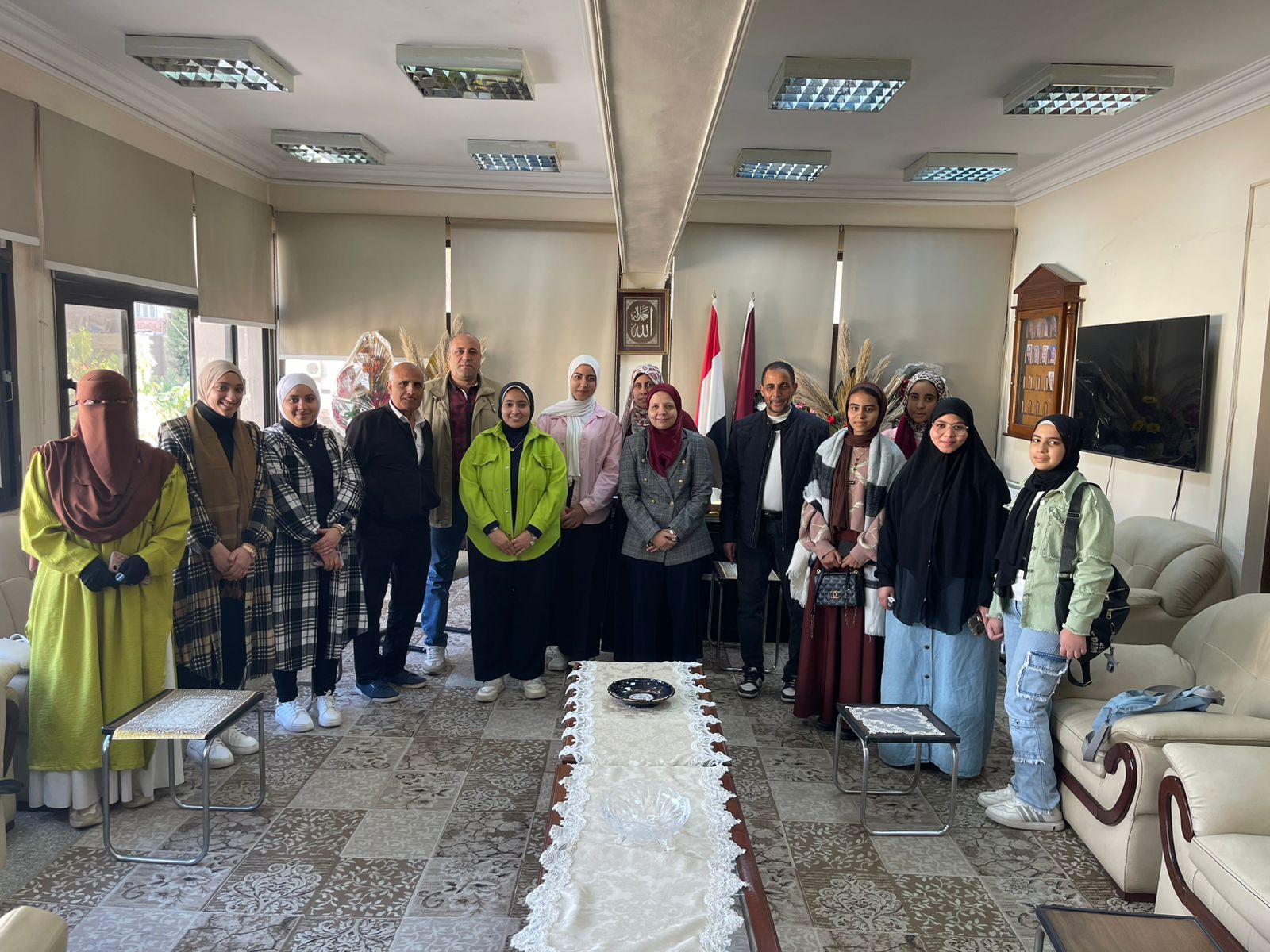زيارة وفد من طلاب مدرسة لطفي سليمان الثانويه بنات للكلية 