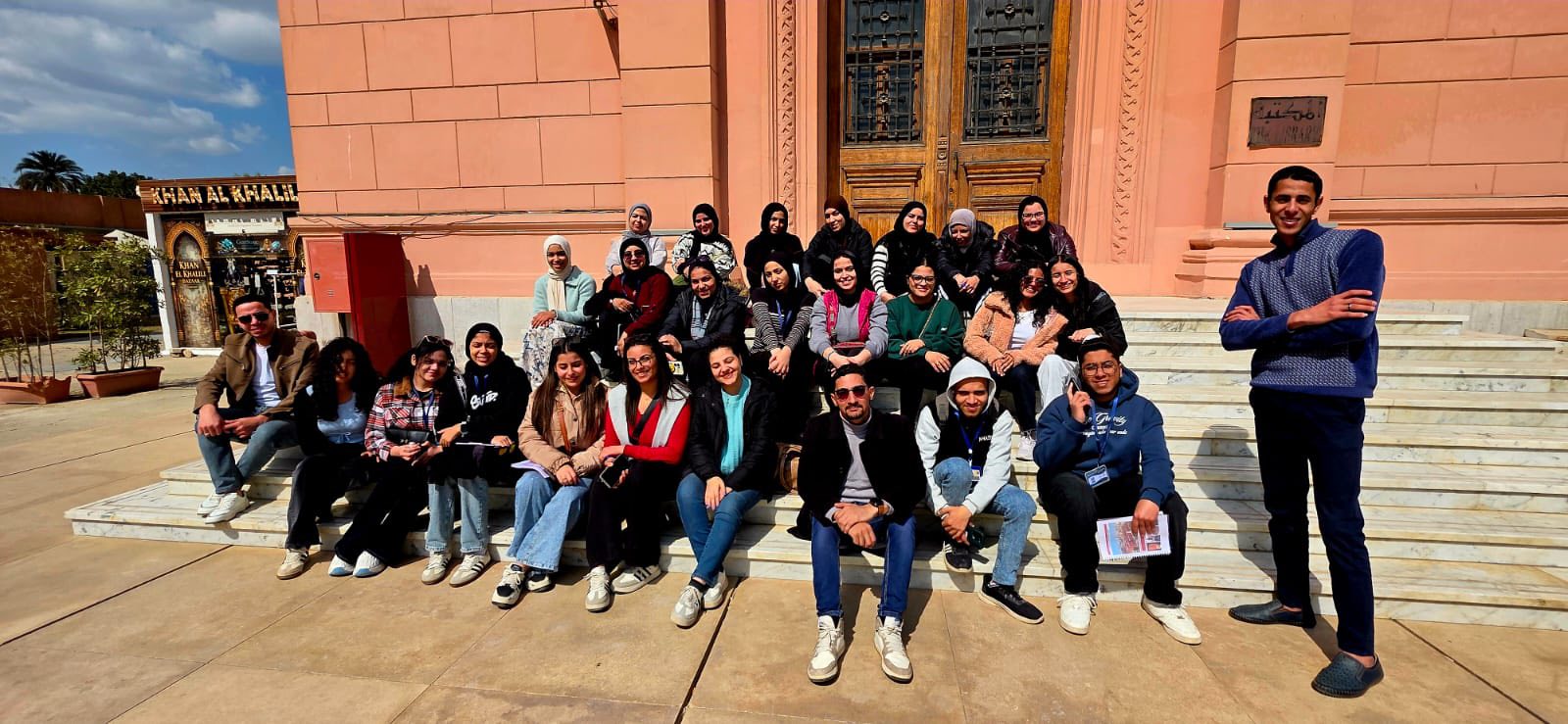 قسم الإرشاد السياحي بجامعة الفيوم ينظم زيارة علمية ميدانية إلى المتحف المصري بالتحرير