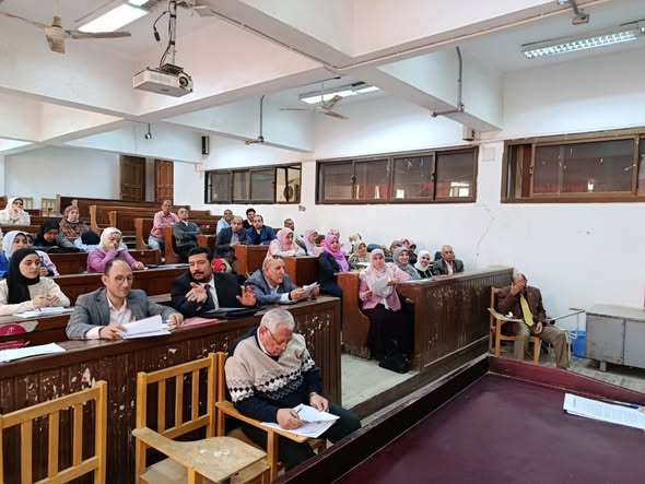 سيمنار قسم المناهج وطرق التدريس 