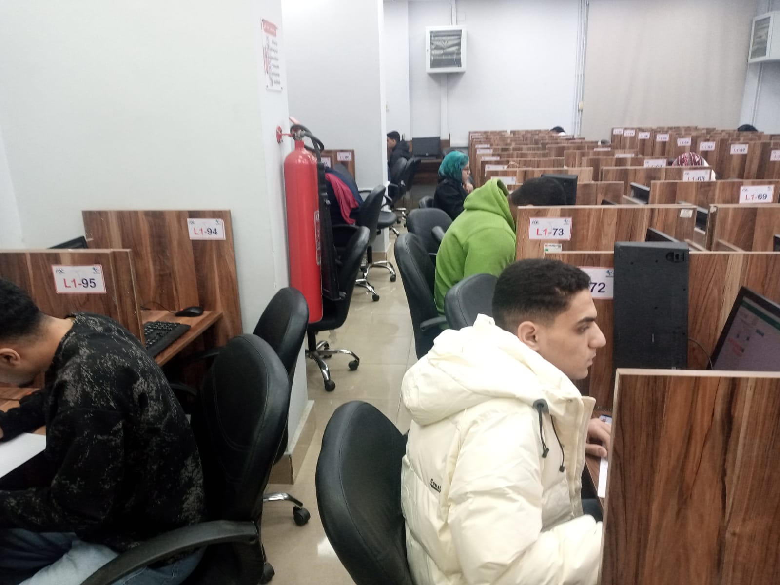 آداء طلاب كلية الآثار الإختبارات الإلكترونية