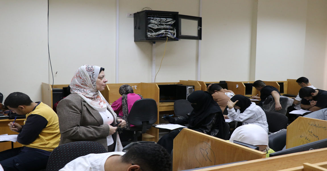 انتظام اعمال امتحانات الفصل الدراسى الثانى.
