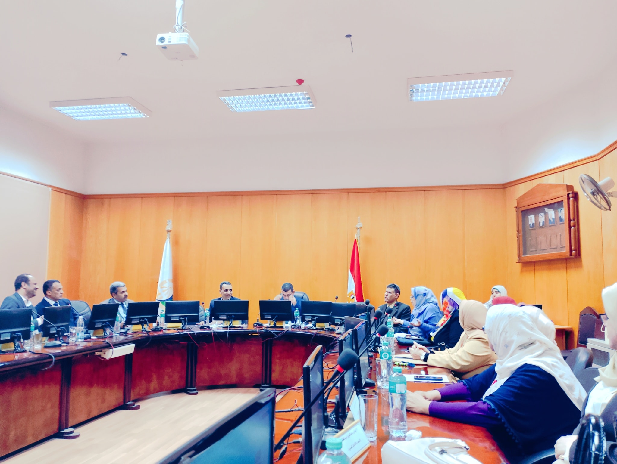 اجتماع مجلس كلية الآداب الدوري لشهر أبريل 2026