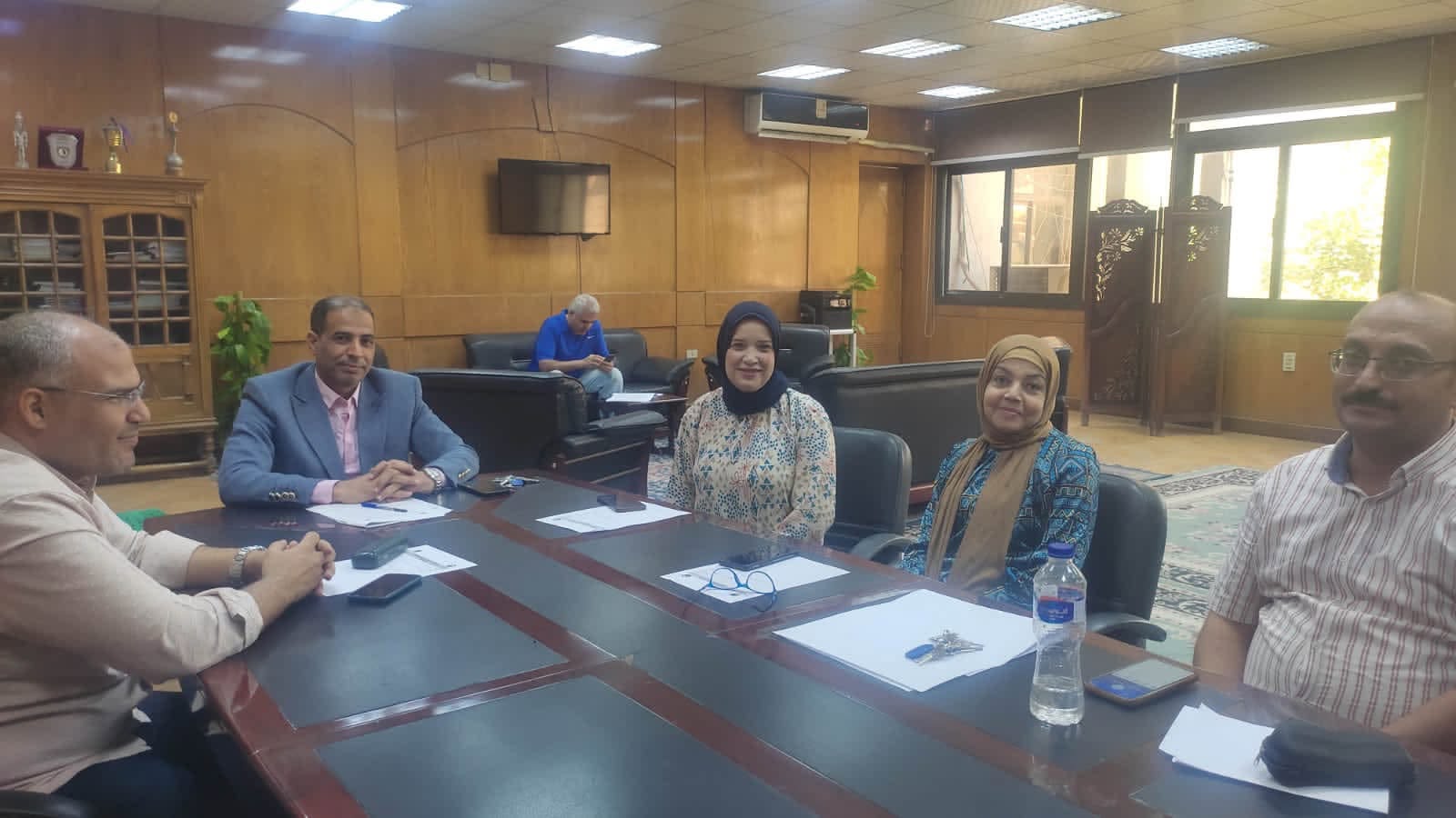 انعقاد لجنة البرامج بالكلية لمناقشة اعتماد النتائج التراكمية وفتح مقررات الفصل الدراسي الصيفي