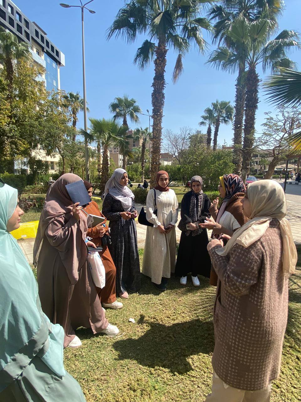 حملة تعريف باليوم العالمي للمرأة