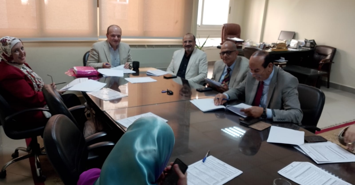 اجتماع لجنة الدراسات العليا لشهر سبتمبر ٢٠٢٦ 