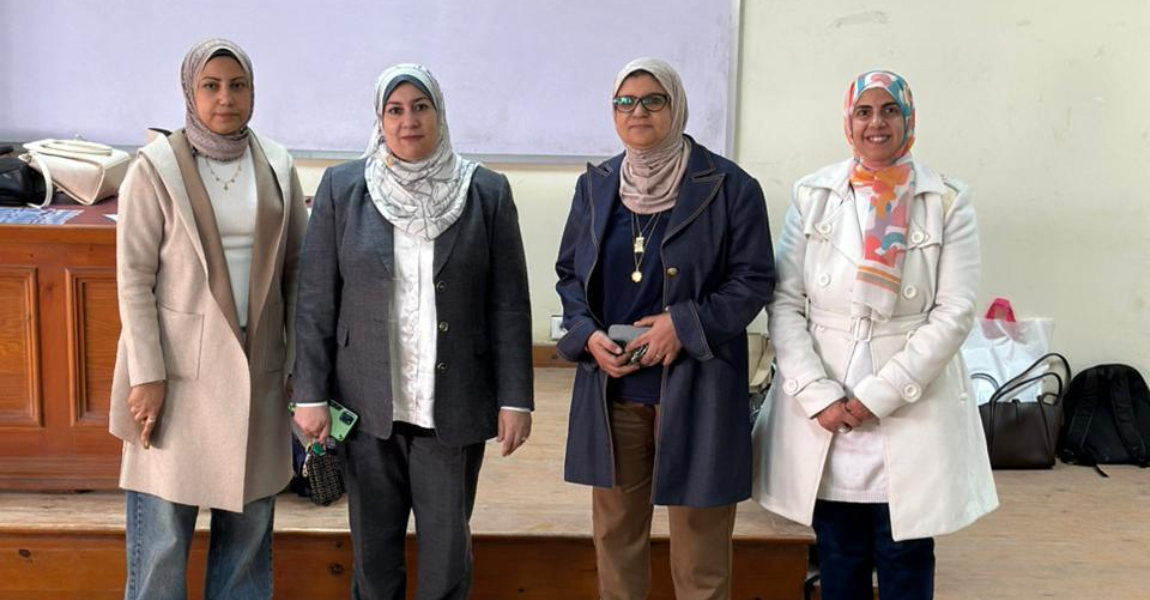 كلية الألسن تواصل امتحاناتها للفصل الدراسي الخريفي للعام الجامعي ٢٠٢٥-٢٠٢٦ للأسبوع الثاني على التوالي