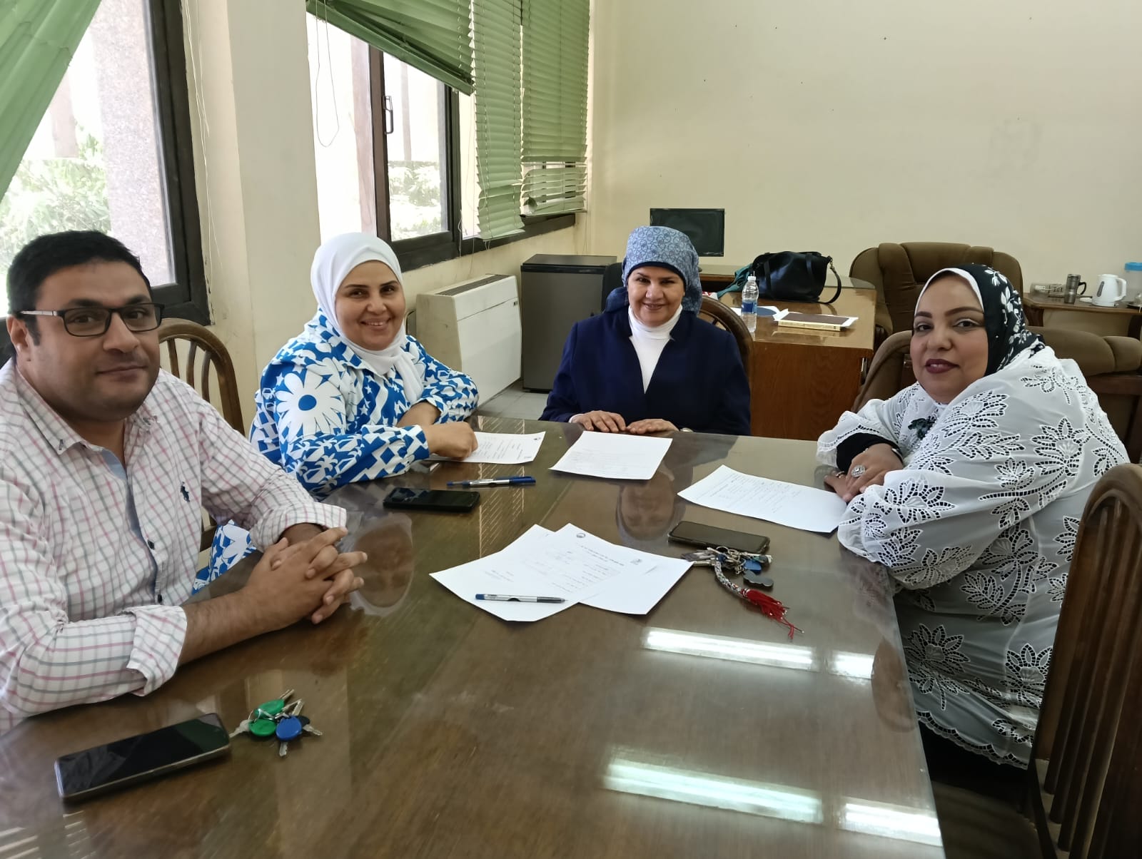 اجتماع لجنة خدمة المجتمع وشؤون البيئة