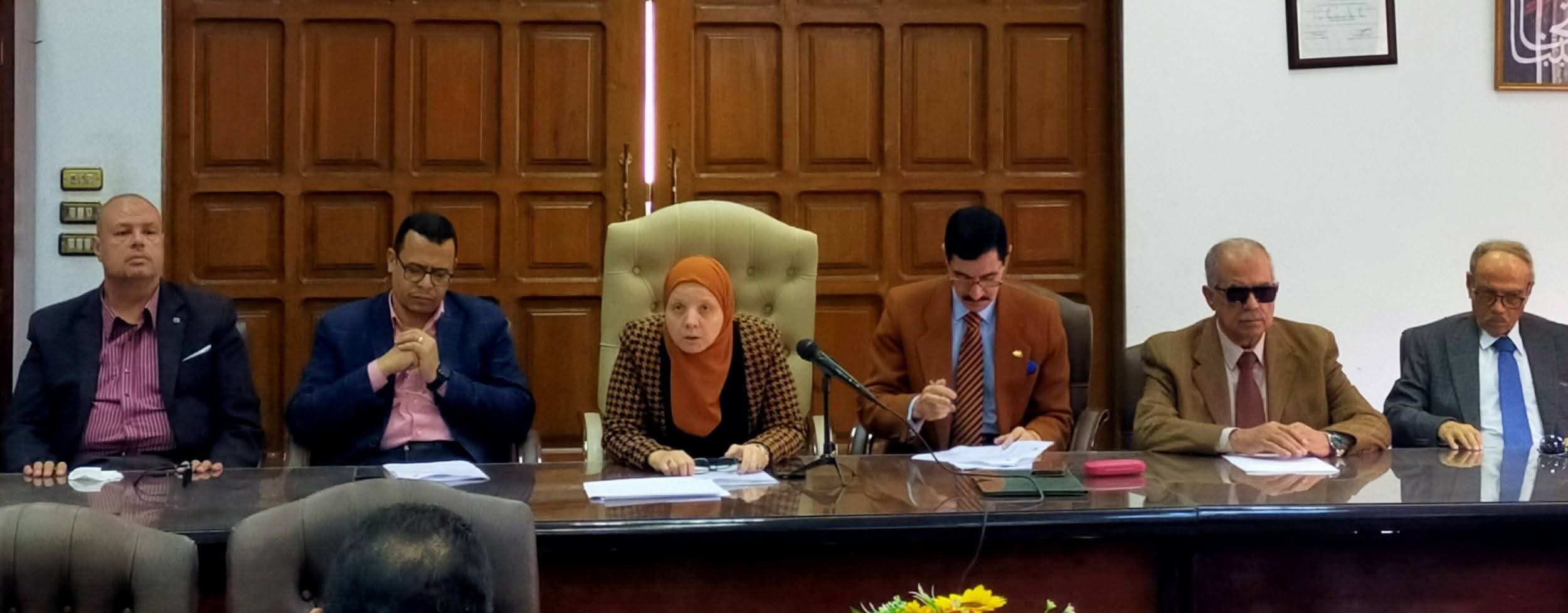 إجتماع مجلس الكلية جلسة رقم (٥١٠) 