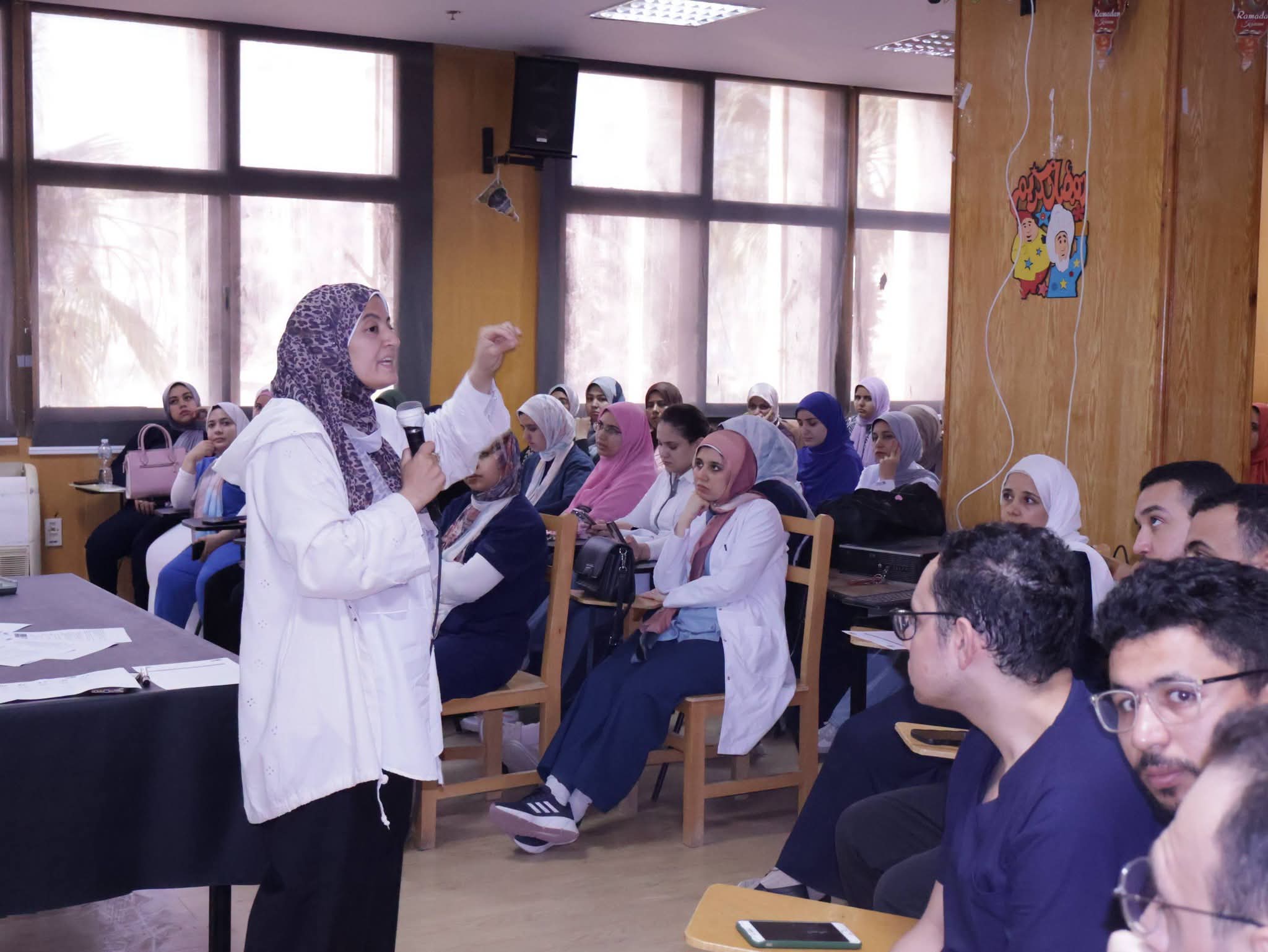 محاضرة توعوية وورشة عمل لتعزيز سلامه المرضى وضمان مطابقة الأداء الطبى للهيئة العامة للاعتماد والرقابة المصرية