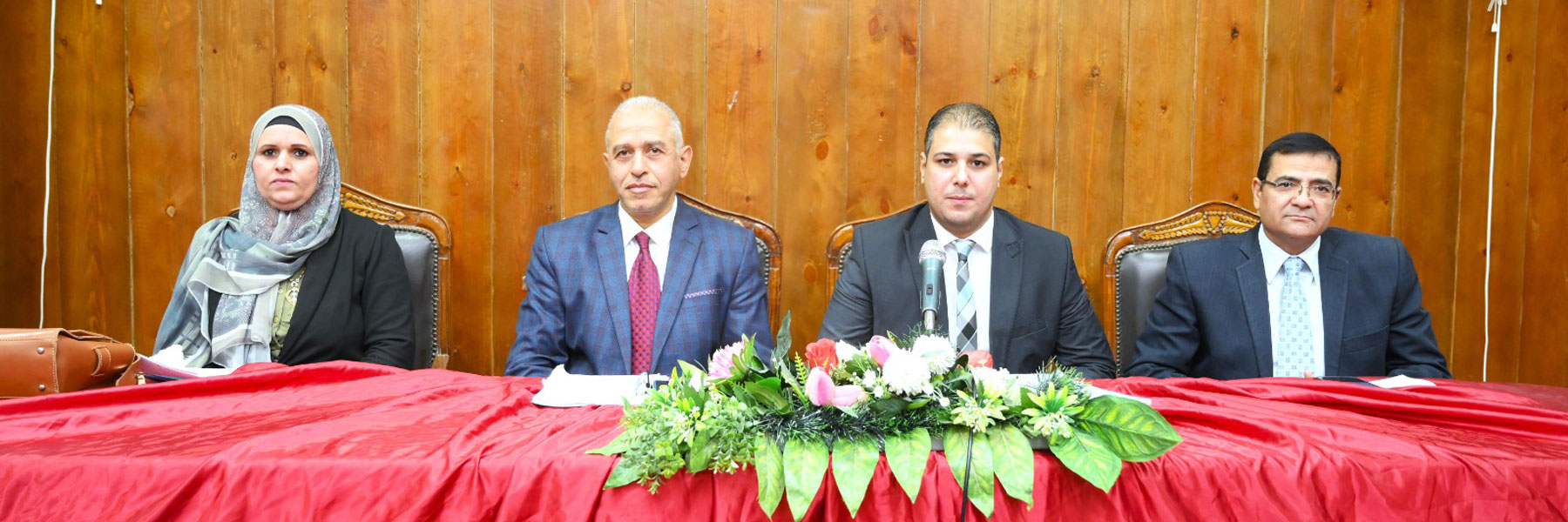 ندوة " الابتزاز الإلكتروني وتأثيره على المرأة والمجتمع" بكلية دار العلوم