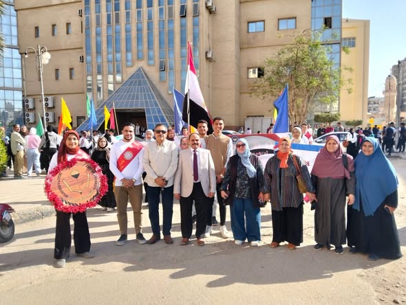 مشاركة الكلية في طابور العرض للأسر الطلابية