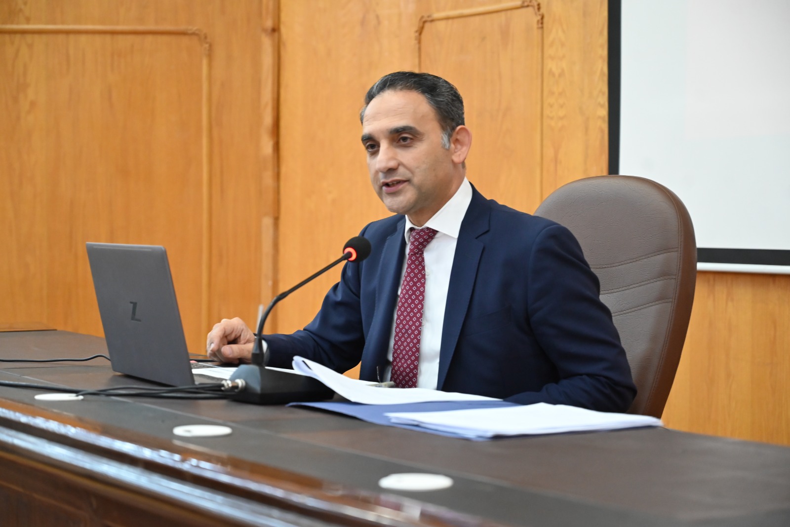 إنعقاد مجلس شؤون خدمة المجتمع وتنمية البيئة 213