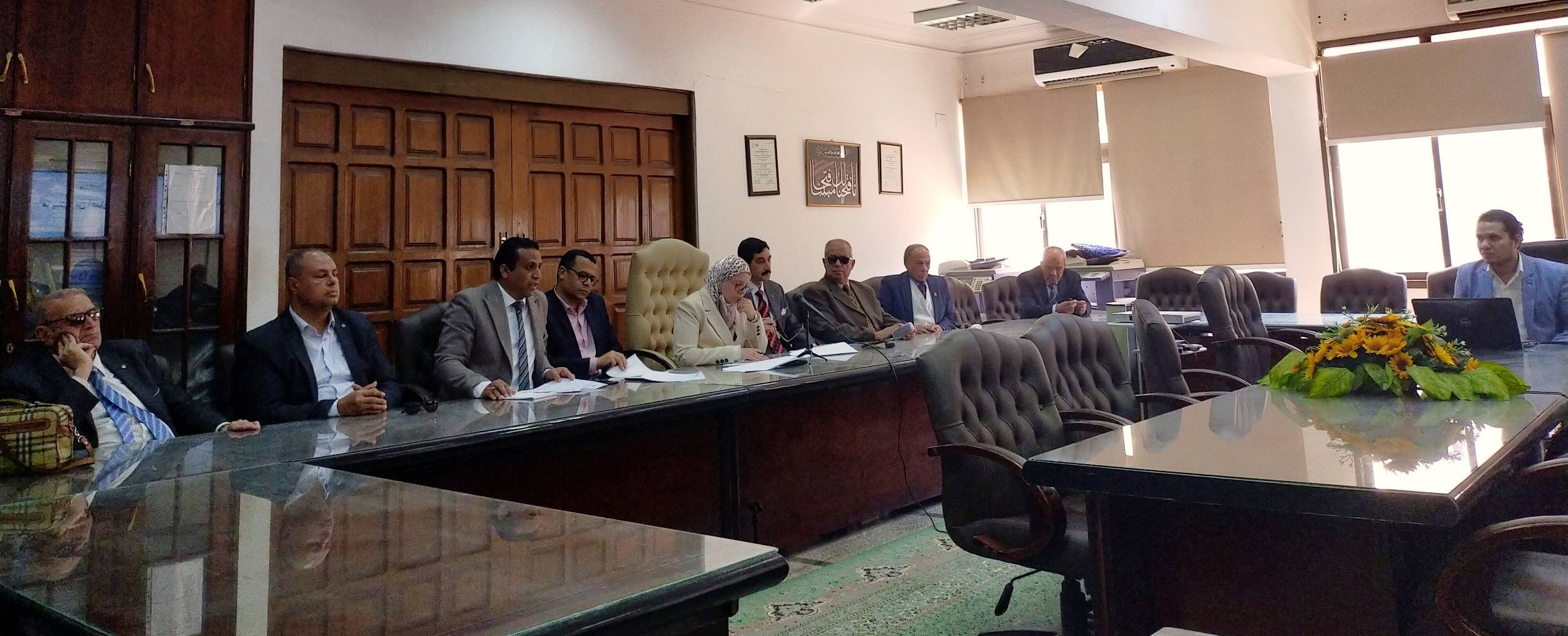 عقد إجتماع مجلس الكلية