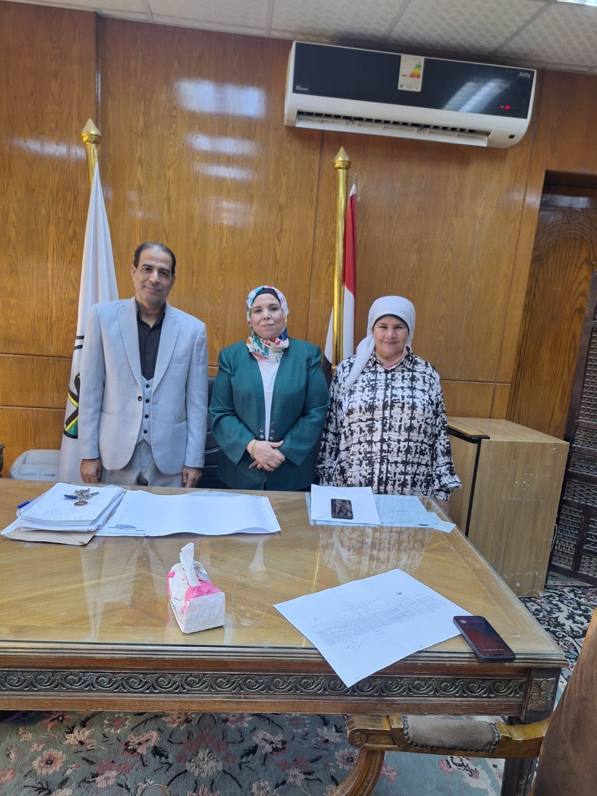  تنظيم ندوة حول محو الأمية بكلية السياحة والفنادق 