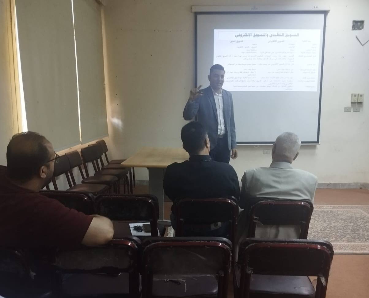 دورة تدريبية للسادة أعضاء هيئة التدريس والهيئة المعاونة 