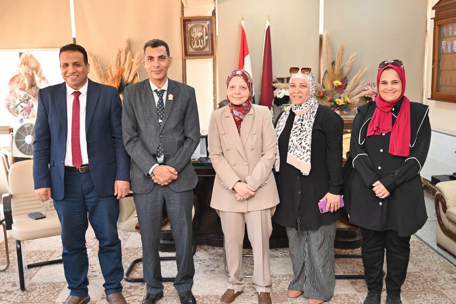 مدير البنك القومي للمعامل والأجهزة العلمية بالمجلس الأعلى للجامعات يتفقد معامل كلية الزراعة  جامعة الفيوم