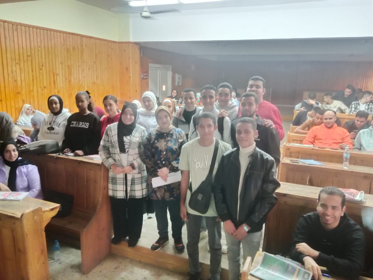 ندوة توعوية بكلية السياحة والفنادق حول “نشر الثقافة والتوعية المالية والأنشطة المالية غير المصرفية” لطلاب المستوى الأول