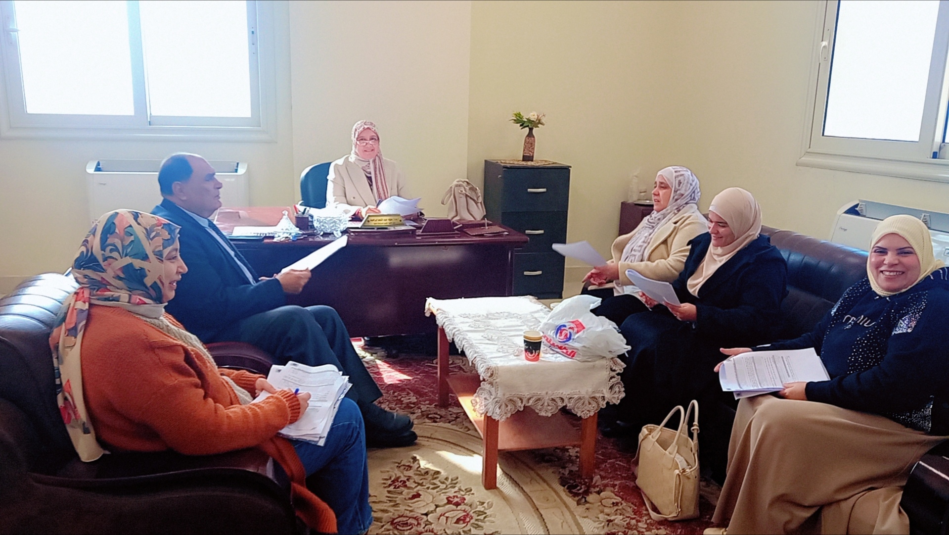 اجتماع لجنة الدراسات العليا والبحوث عن شهر يناير للعام الجامعي 2025-2026 