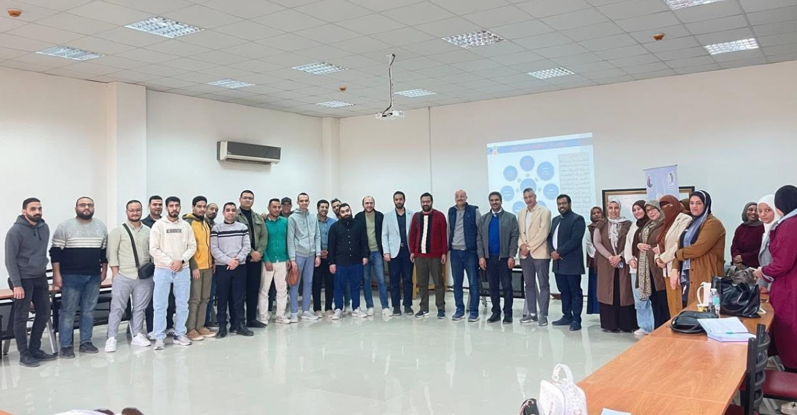 جامعة الفيوم : نظم مركز ضمان الجودة والتخطيط الاستراتيجى دورة تدريبية بعنوان :" كيفية إعداد ملفات معايير الاعتماد المؤسسى "وذلك فى إطار الخطة التدريبية للمركز للعام الجامعى ٢٠٢٥ /٢٠٢٦ 