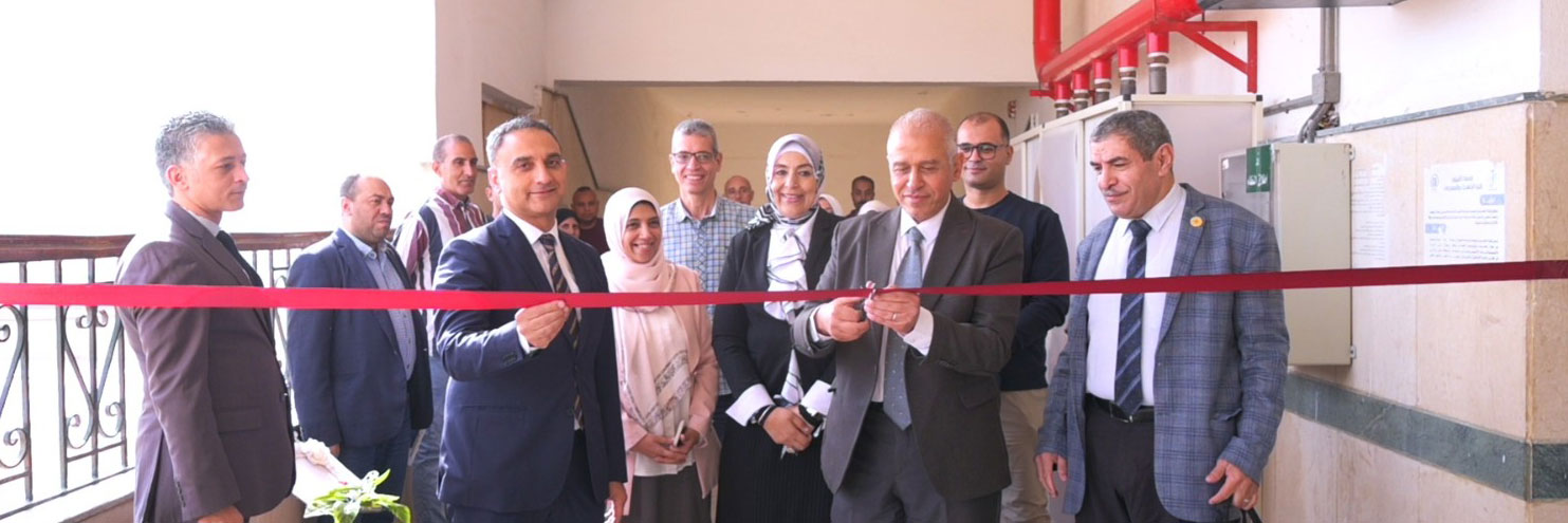  رئيس جامعة الفيوم يفتتح المرحلة الثانية لمعامل  الاختبارات الالكترونية 