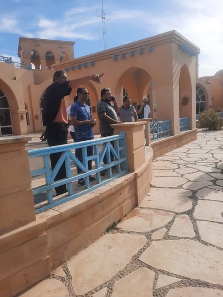 أ.د/ طاهر حسن محمد يتابع أعمال الصيانة والتطوير بفندق Norias على ضفاف بحيرة قارون استعداداً لموسم الصيف