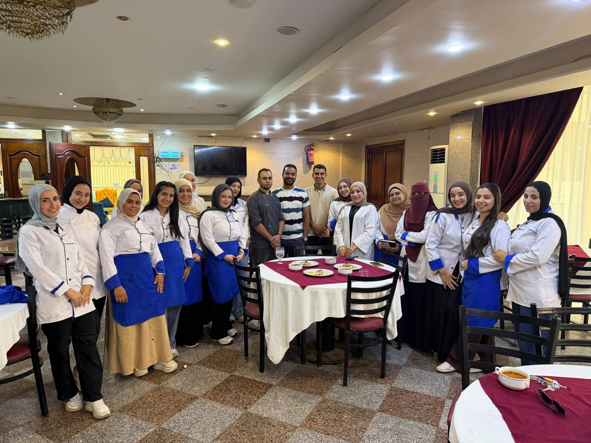 التدريب العملي لمقرر المطابخ الدولية لطلاب المستوى الثالث