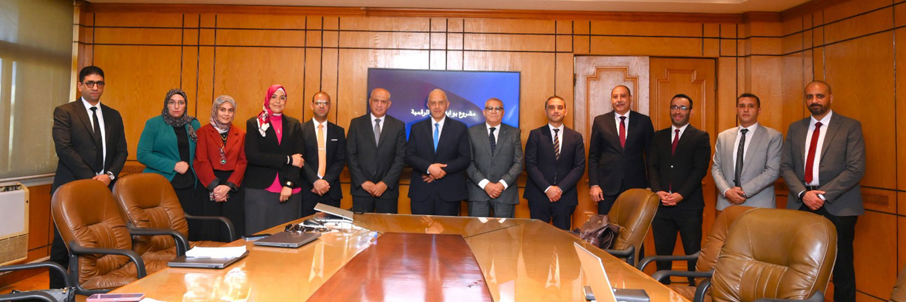 رئيس جامعة الفيوم يستقبل وفدا من وزارة الاتصالات وتكنولوجيا المعلومات